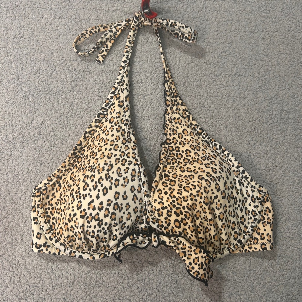 Victoria's Secret Bikini Top Halter 34D Cheetah Ruffle Y2K Animal Print Beach